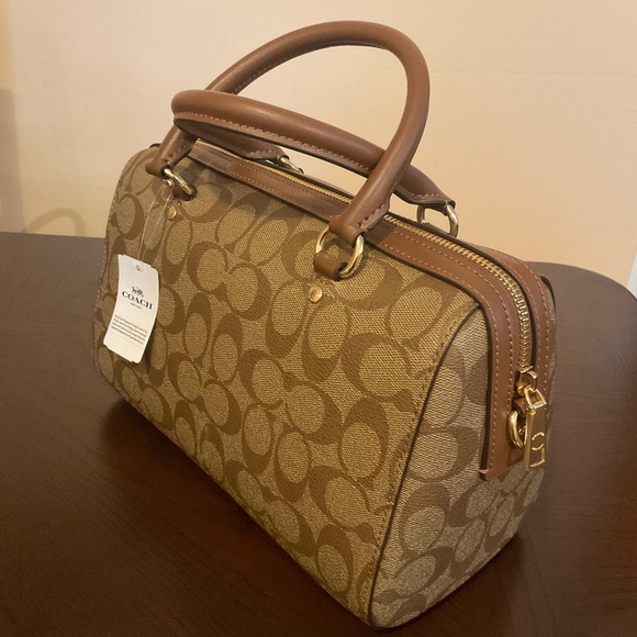 Authentic Coach New York Satchel - Picture 3 of 9